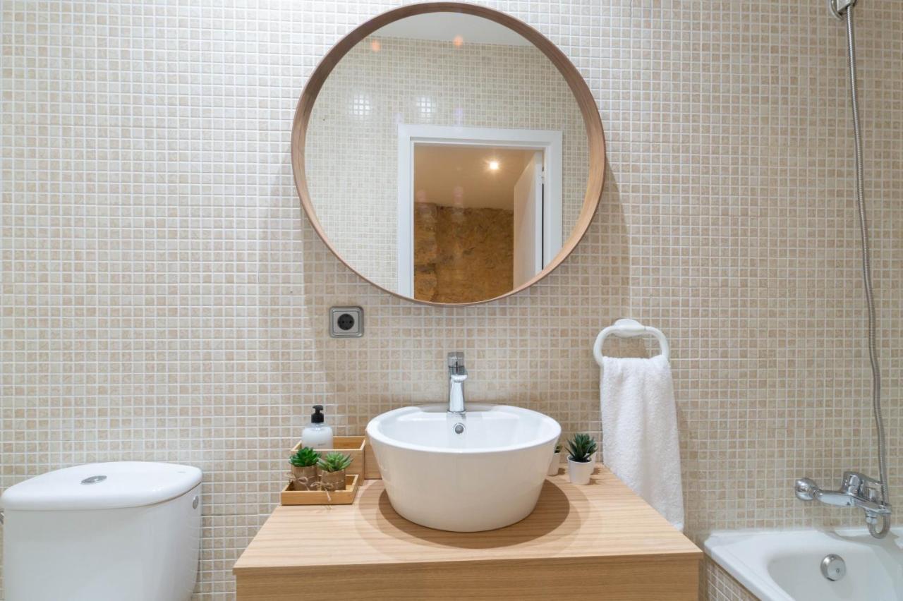 Terra Boutique Apartment Жирона Экстерьер фото